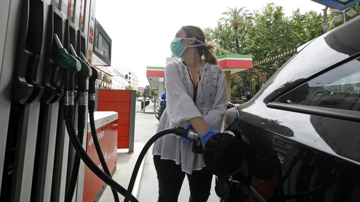 El precio de los carburantes bajó en septiembre