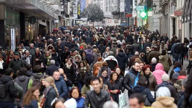El Corte Inglés, Mediamarkt o Fnac piden adelantar las compras navideñas para evitar aglomeraciones