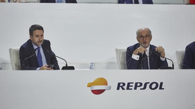 Repsol pierde 2.578 millones hasta septiembre por el Covid