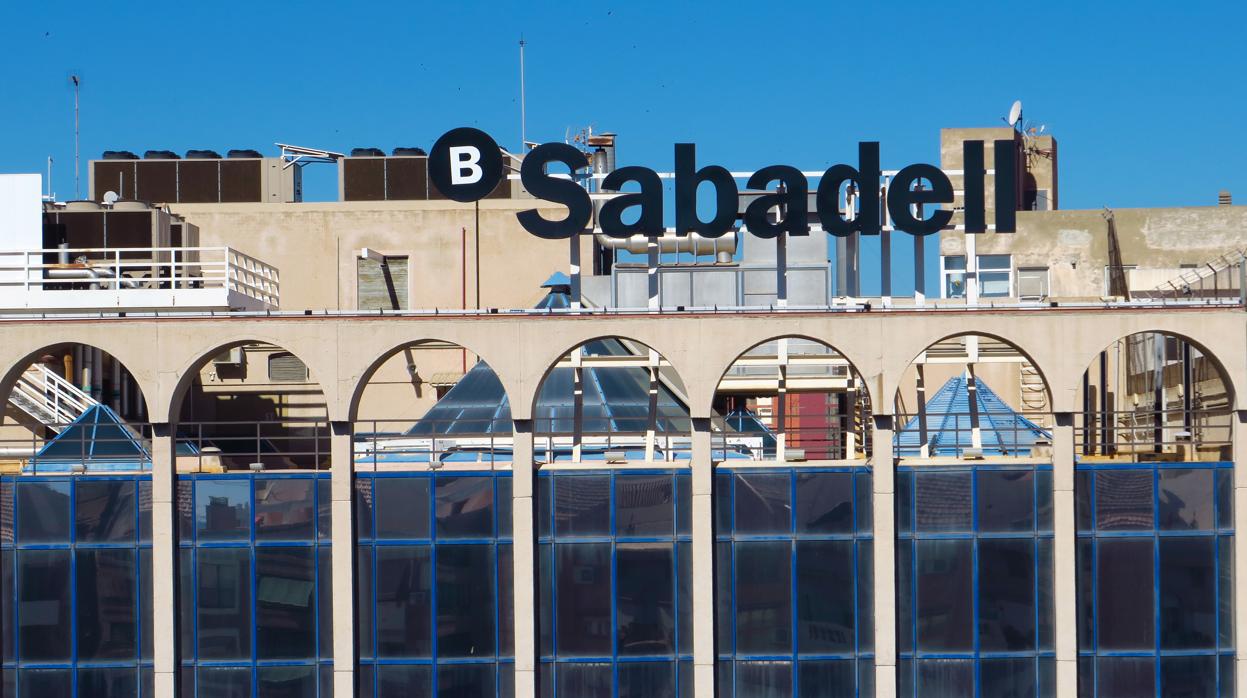 La sede de Banco Sabadell en Alicante