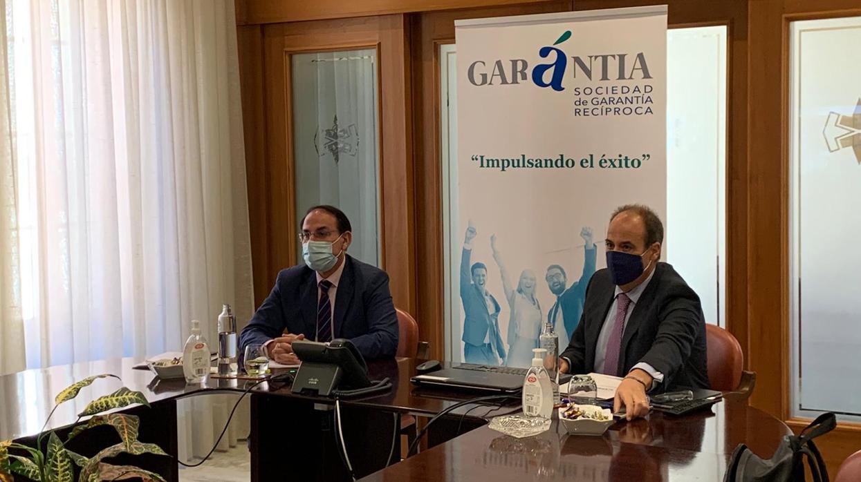 El presidente de Garántia, Javier Glez Lara, y el director general, José María Ver