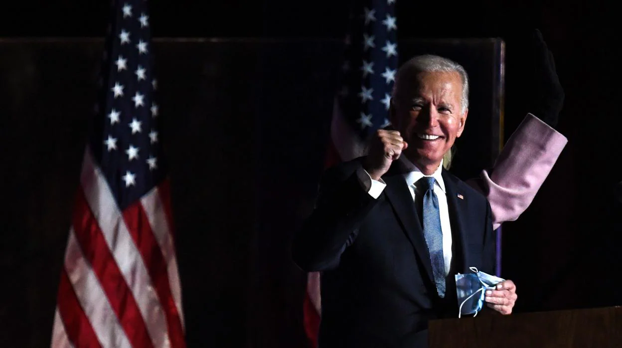 Joe Biden durante la noche electoral