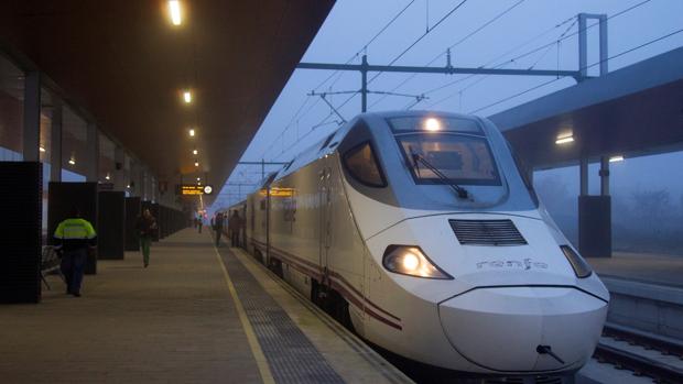 La segunda ola del Covid se lleva el 75% del tráfico de Renfe