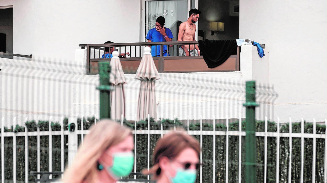 Unos 6.000 inmigrantes está alojados en hoteles de Gran Canaria