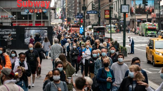 La economía de Estados Unidos rebota un 7,4% en el tercer trimestre por la caída de casos en el verano