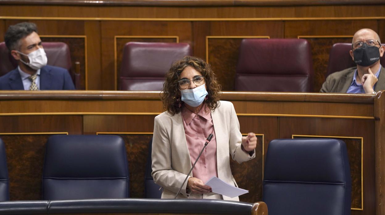Maria Jesús Montero, responsable de Hacienda, en el Congreso de los Diputados