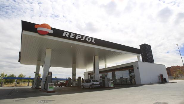 Repsol no ampliará su red de gasolineras en Córdoba, Huelva, Jaén y Málaga al superar el 30% de cuota