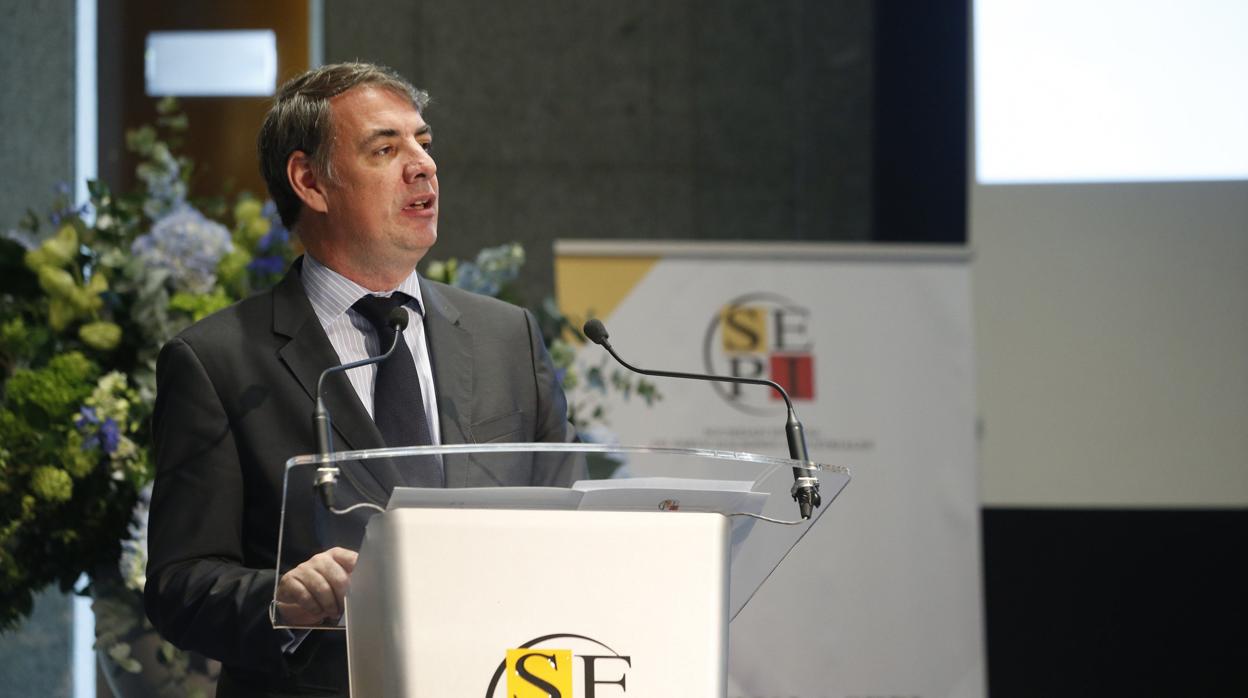 Vicente Fernández ha ocupado la presidencia de SEPI desde (Sociedad Estatal de Participaciones Industriales) entre junio de 2018 y octubre de 2019