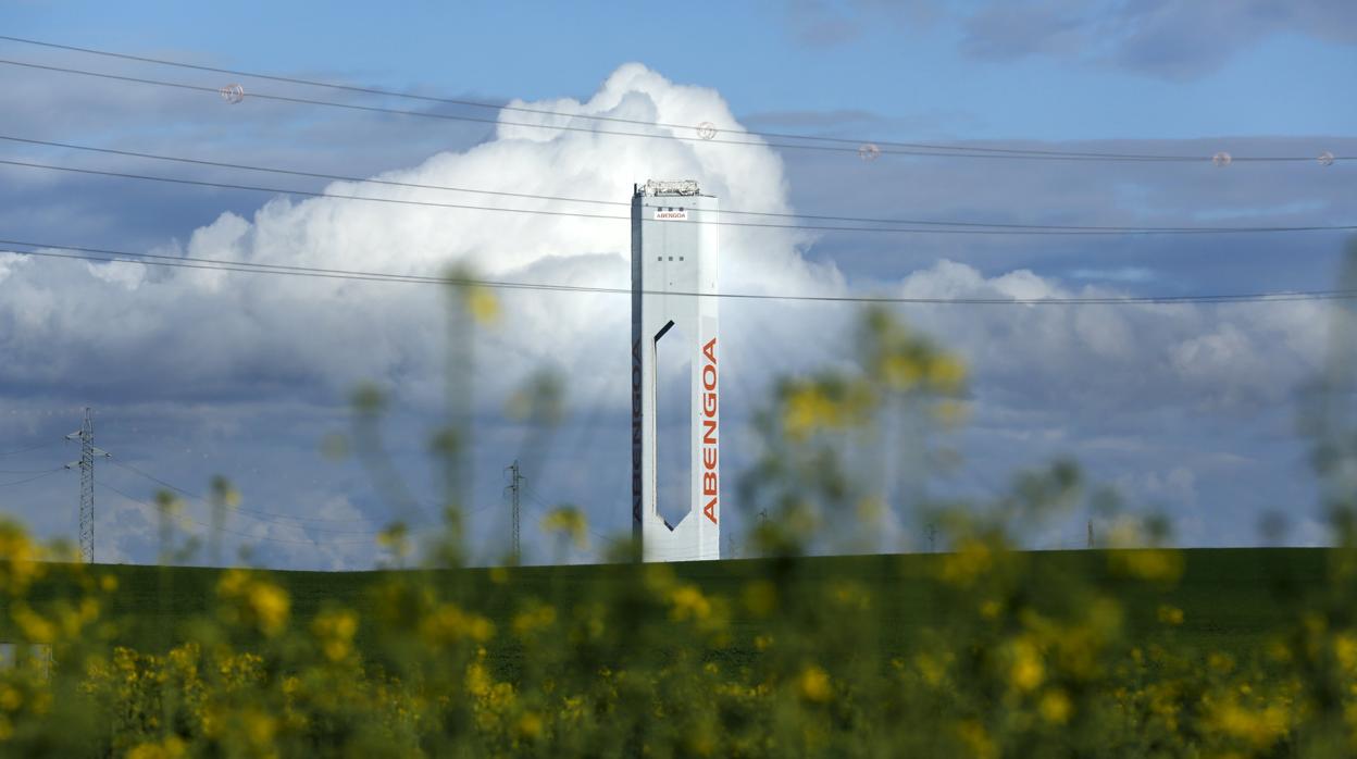 Cerca de 15.000 trabajadores están en nómina de Abengoa