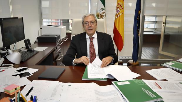 Rogelio Velasco: «La financiación de la universidad debe depender en parte de su I+D»