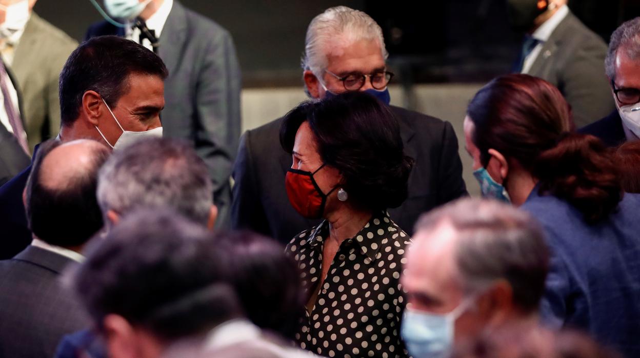 María Jesús Pérez: España, la nave de los locos de Sánchez, y la banca... del revés