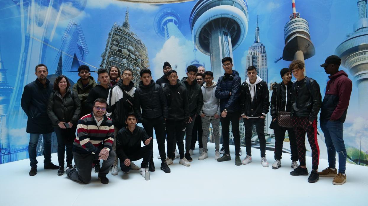 Visita de los alumnos del Instituto Mare de Déu La Mercè de Barcelona a Torre Collserola