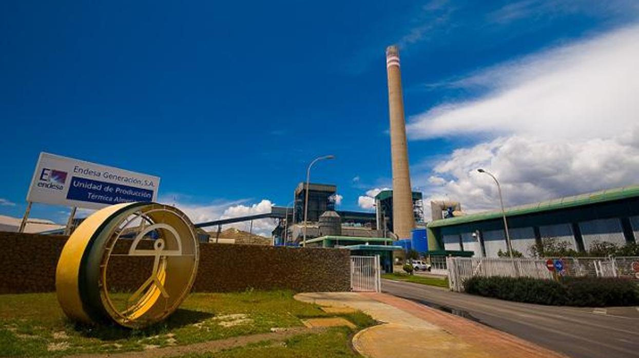 Laentral térmica de Carboneras en Almería llevaba un año cerrada