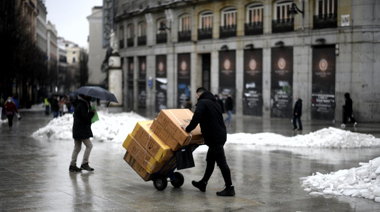 Repartidor en Puerta del Sol