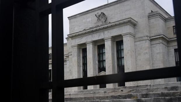 La FED mantiene los tipos de interés, pero alerta de que la recuperación económica se modera