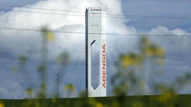 Abengoa logra otro balón de oxígeno hasta el 19 de febrero para aprobar su rescate