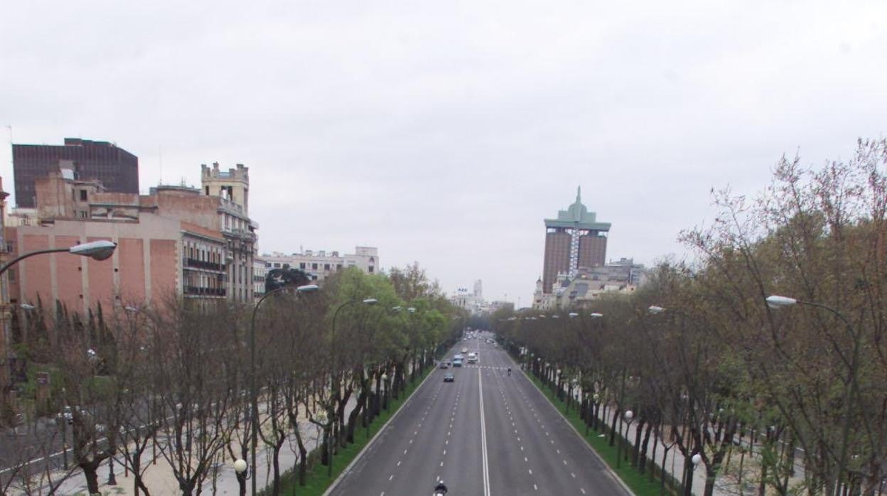 El madrileño Paseo de la Castellana vacío durante el primer confinamiento