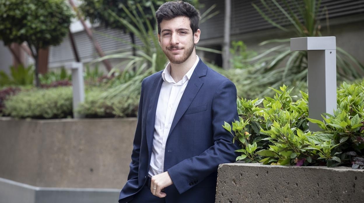 Julián Fernández, presidente de Fossa Systems y estudiante de Segundo de Bachillerato