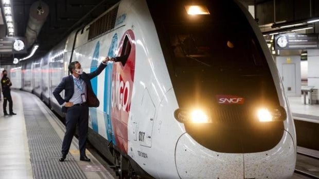 Un tren de Ouigo sufre su primera avería y un retraso de 90 minutos en el trayecto de Barcelona a Madrid