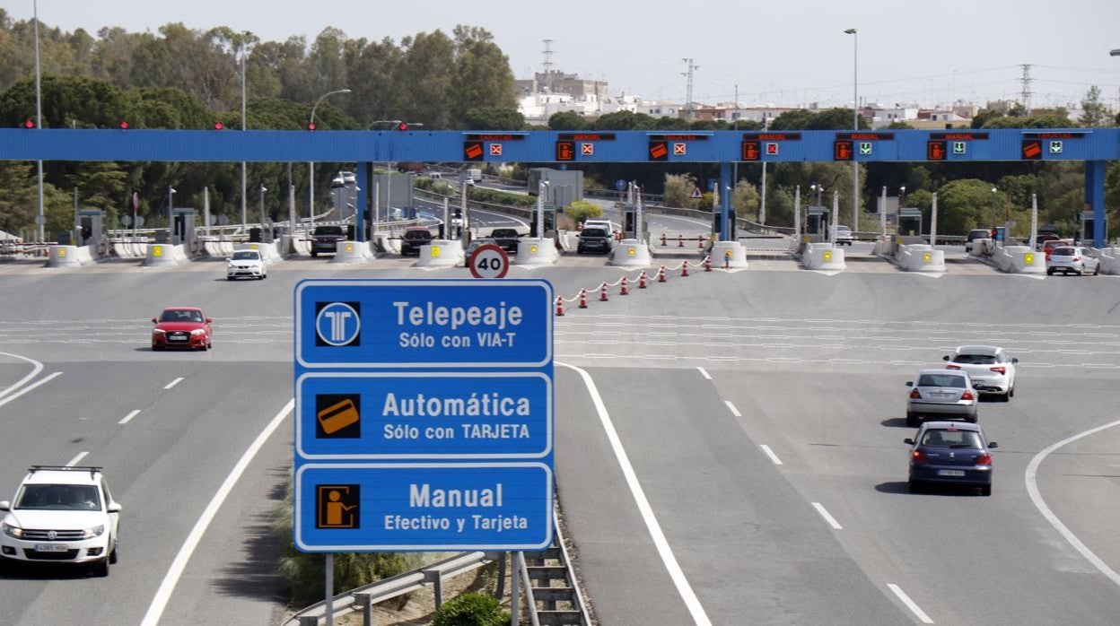 Peaje de Las Cabezas de San Juan en la autopista Sevilla-Jerez