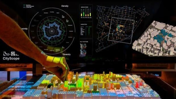 Los españoles que reimaginan el mundo desde la meca de la innovación