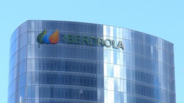 Ribera abre un nuevo frente con Iberdrola e investigará su gestión en Ricobayo (Zamora) y Valdecañas (Cáceres)