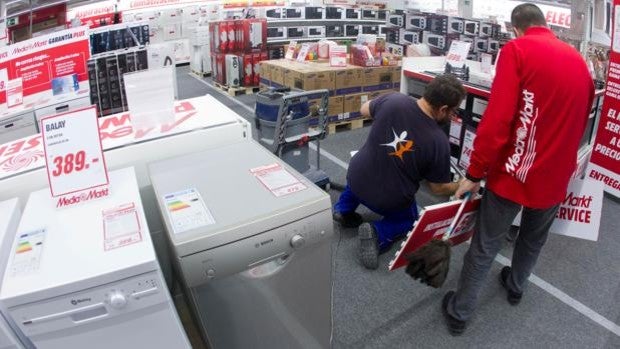 Cómo afecta la falta de chips a las ventas navideñas: «Antes planificabas en 10 semanas; ahora, en 25»
