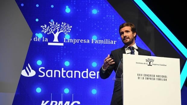 Pablo Casado propone usar 10.000 millones de fondos europeos para establecer la 'mochila austriaca'