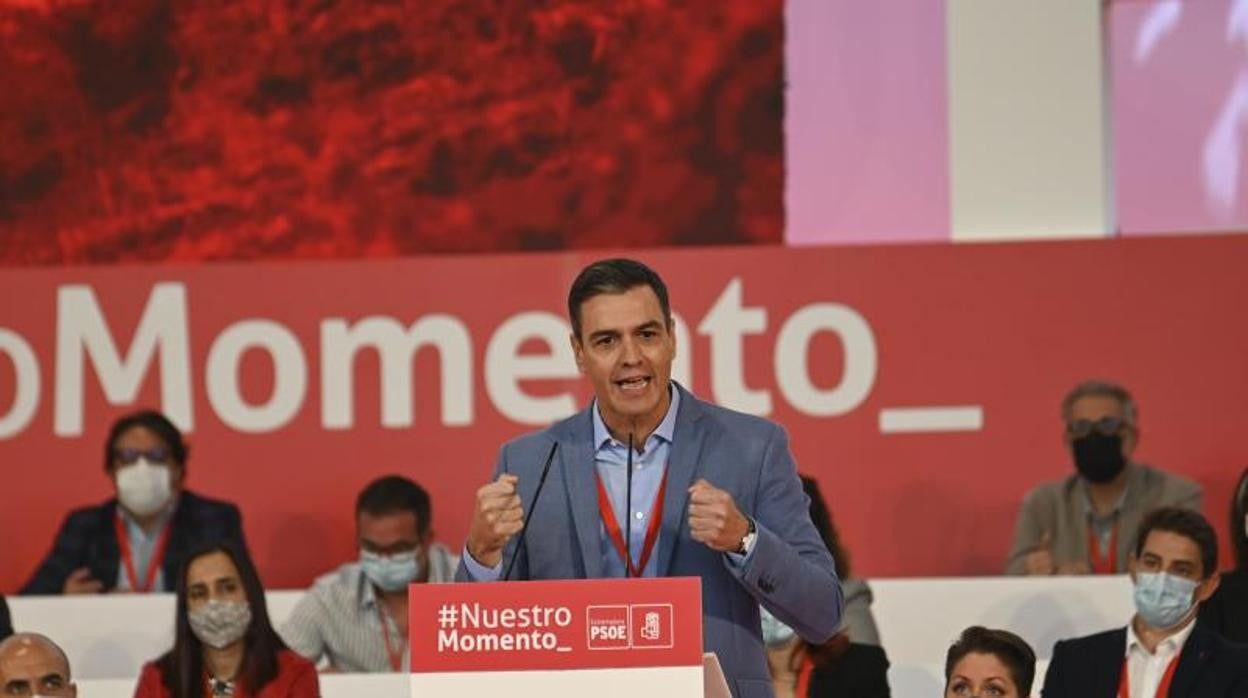 El presidente del Gobierno, Pedro Sánchez, en el congreso federal del PSOE este domingo