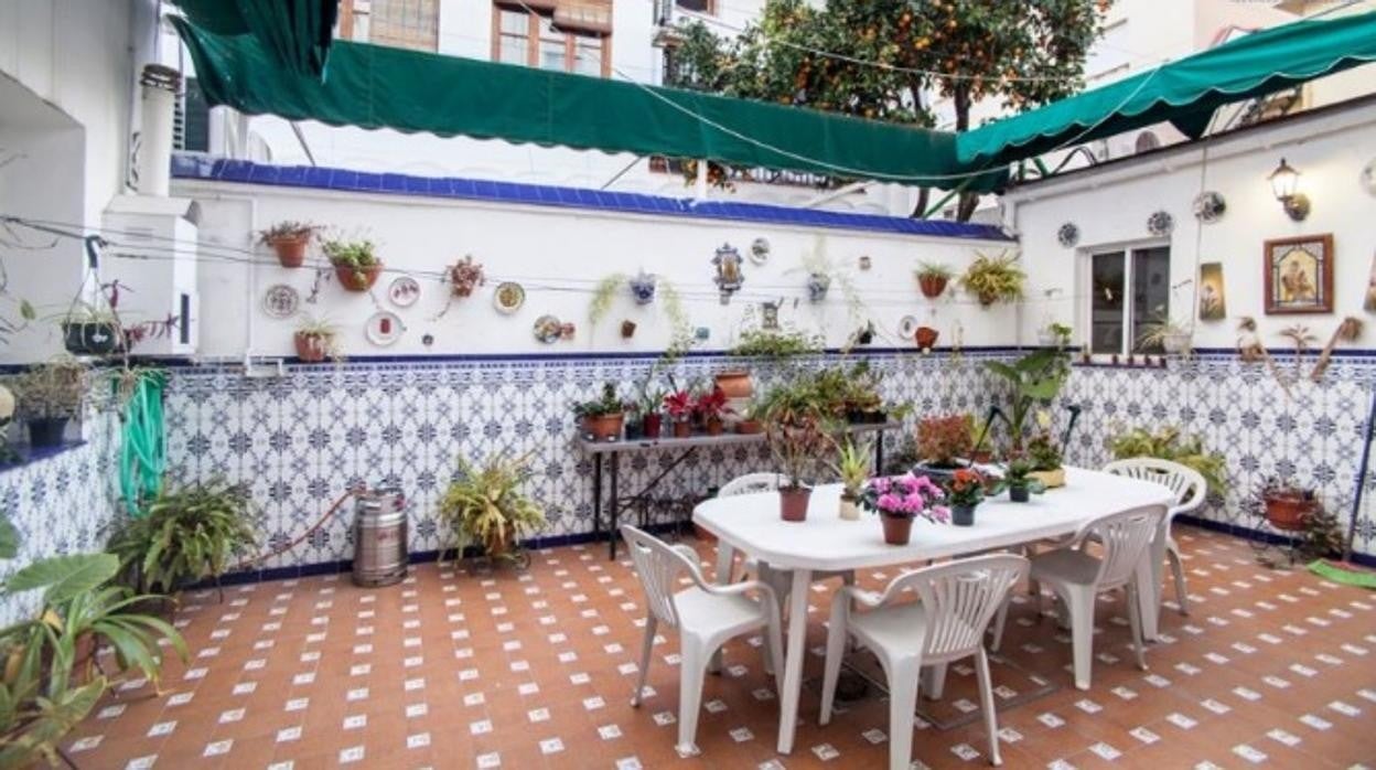 Patio de un piso a la venta en Nervión