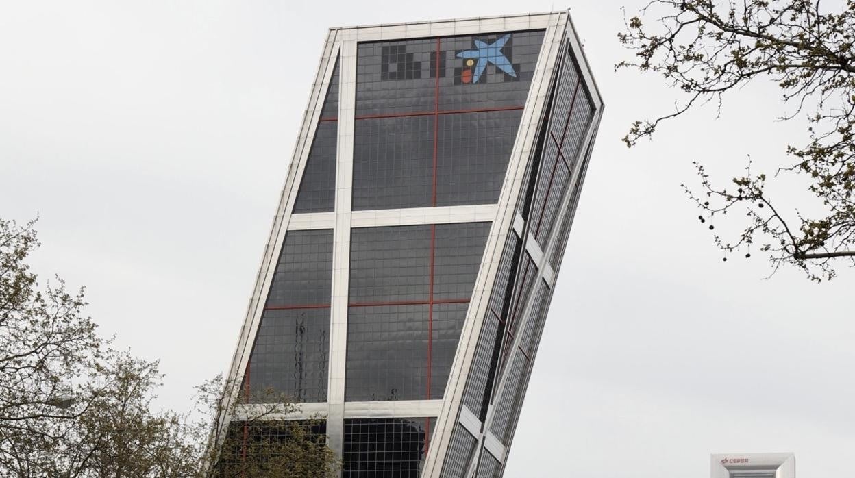 La sede operativa de Caixabank en la torre Kio de Madrid