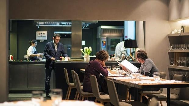 ¿Cuánto bajarán los sueldos tras el alza de las cotizaciones de Escrivá? ¿Afectará al empleo?