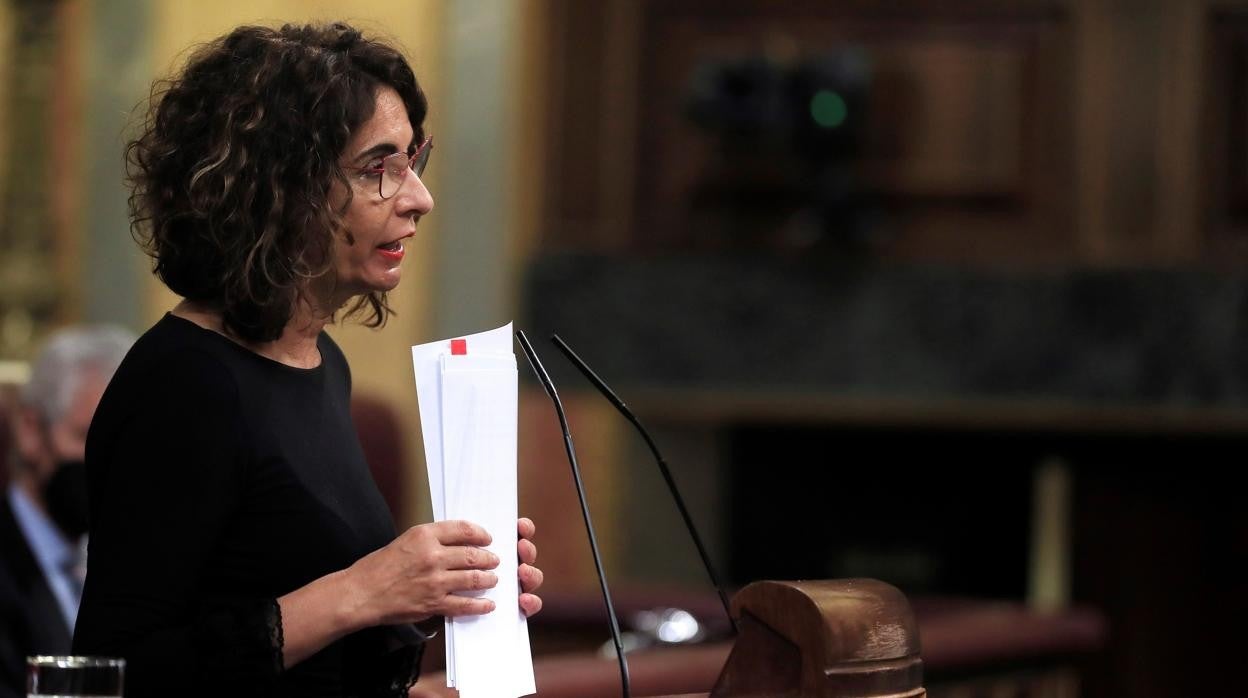 La ministra de Hacienda, María Jesús Montero, de la que depende el fondo para empresas estratégicas