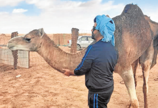 Hammada Saleh, CEO de Butigon, en el campo de refugiados de Tinduf