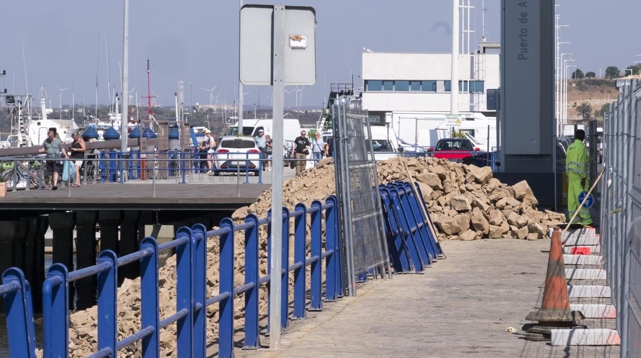 Obras de reordenación de los accesos al puente del Odiel en Huelva