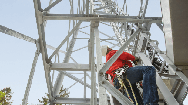 Vantage Towers se alía con Signify para convertir a las farolas en 'postes inteligentes'