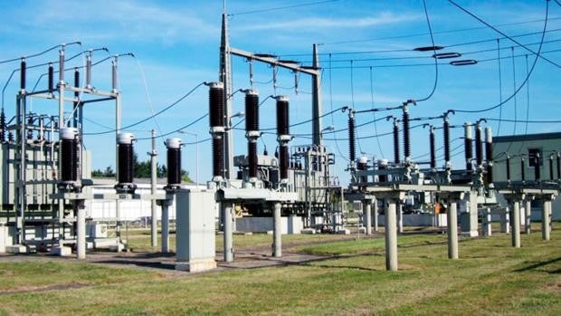 El precio de la electricidad acaba una semana histórica con otro récord el domingo