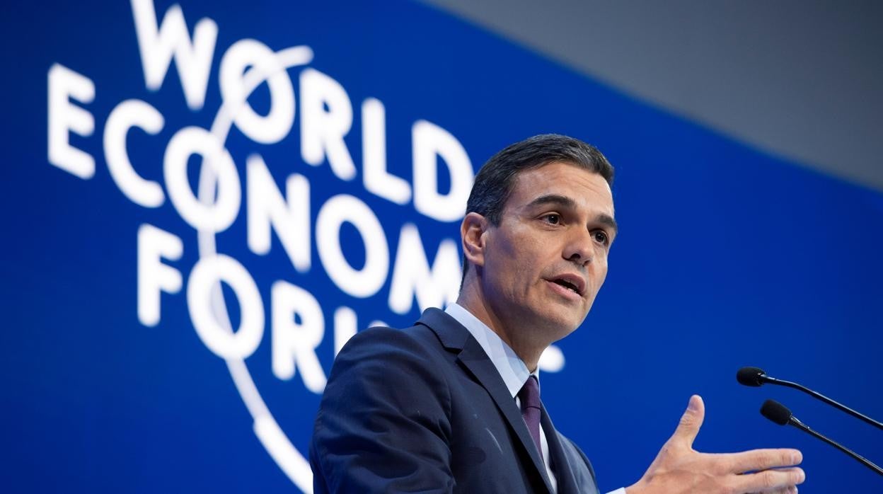 El presidente del Gobierno Pedro Sánchez en una de sus participaciones en el Foro de Davos en 2019 y 2020