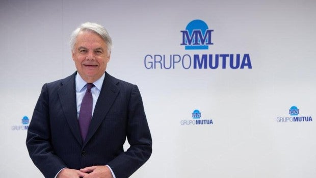 Mutua y Caixabank amplían su alianza de bancaseguros por 650 millones