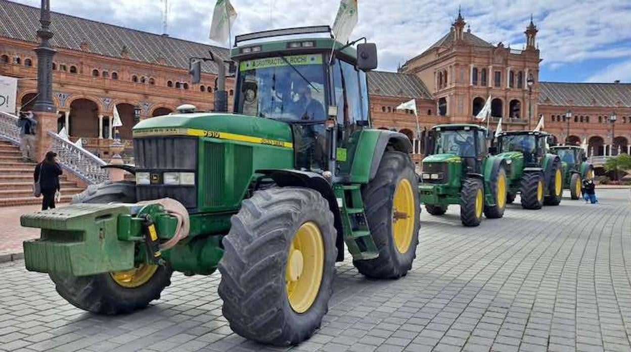 El «asfixiado» campo andaluz convoca un paro general y una gran manifestación para el 25 de febrero