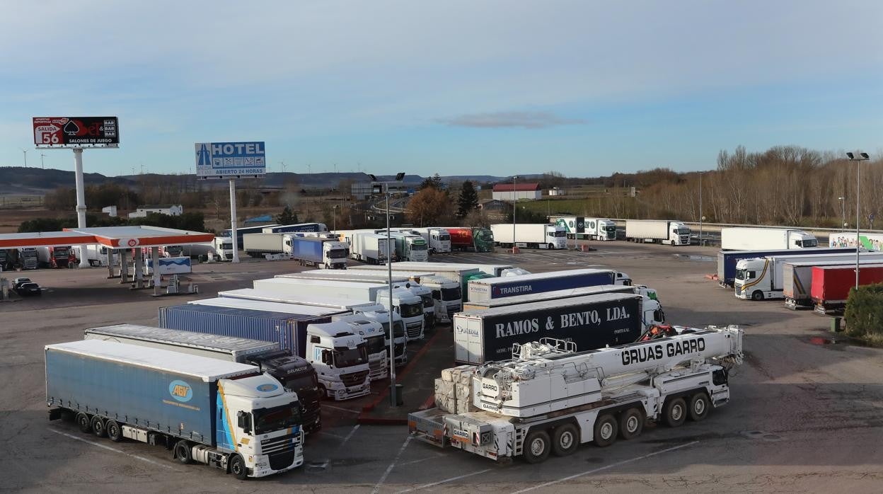 El transporte avisa al Gobierno ante las presiones de la distribución: «No firmaremos un acuerdo distinto»