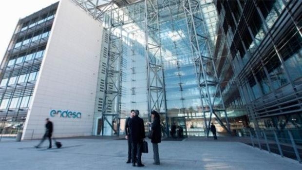 Endesa ganó 1.902 millones el año pasado y sube el dividendo a 1,44 euros por acción