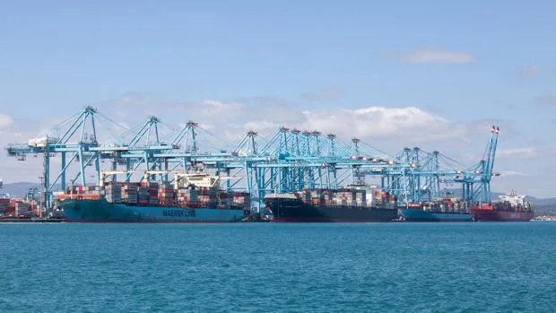 El puerto de Algeciras empieza el año moviendo un 8 por ciento más de mercancías