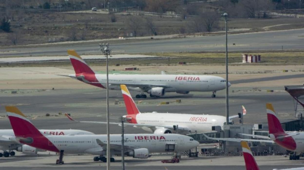 IAG reduce sus números rojos a la mitad, hasta los 2.933 millones de euros