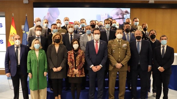 Fundación CEOE y Defensa lanzan un proyecto para facilitar la inserción laboral del personal de las Fuerzas Armadas