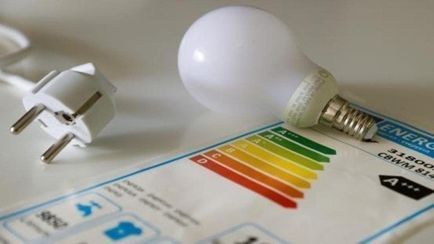 El precio de la luz sube este martes: cambian los tramos horarios más baratos