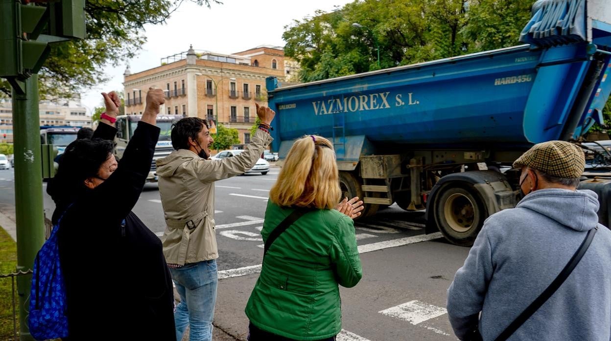 Ciudadanos apoyan las protestas de los transportistas