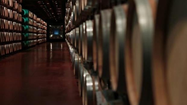 El paro de transportistas pone a prueba a las bodegas españolas: sin vidrio ni corcho