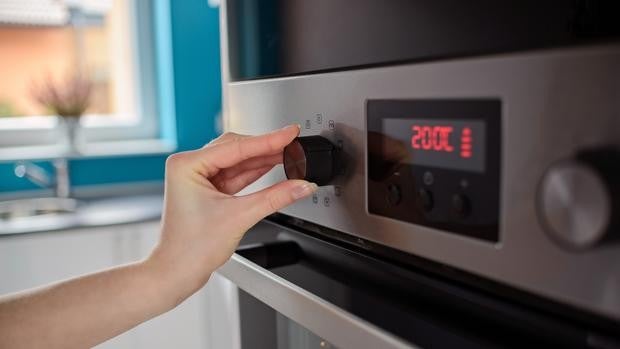 Estas serán las horas más baratas de la electricidad este domingo