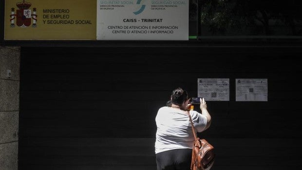 La falta de personal en la Seguridad Social retrasa hasta en cuatro meses el cobro de la pensión desde la solicitud